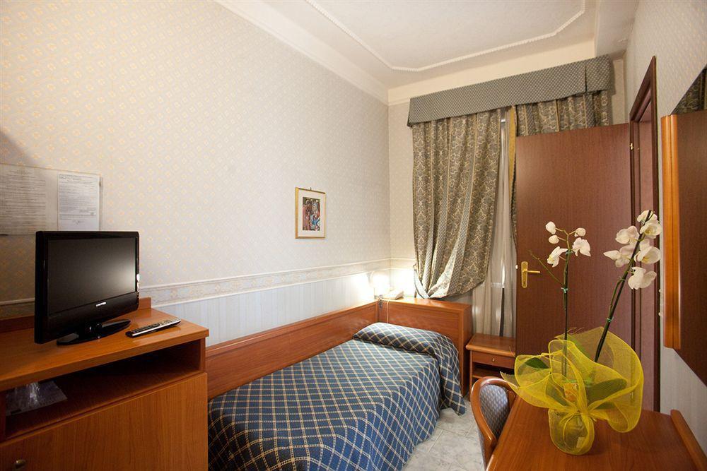 Hotel Emmaus Řím Exteriér fotografie