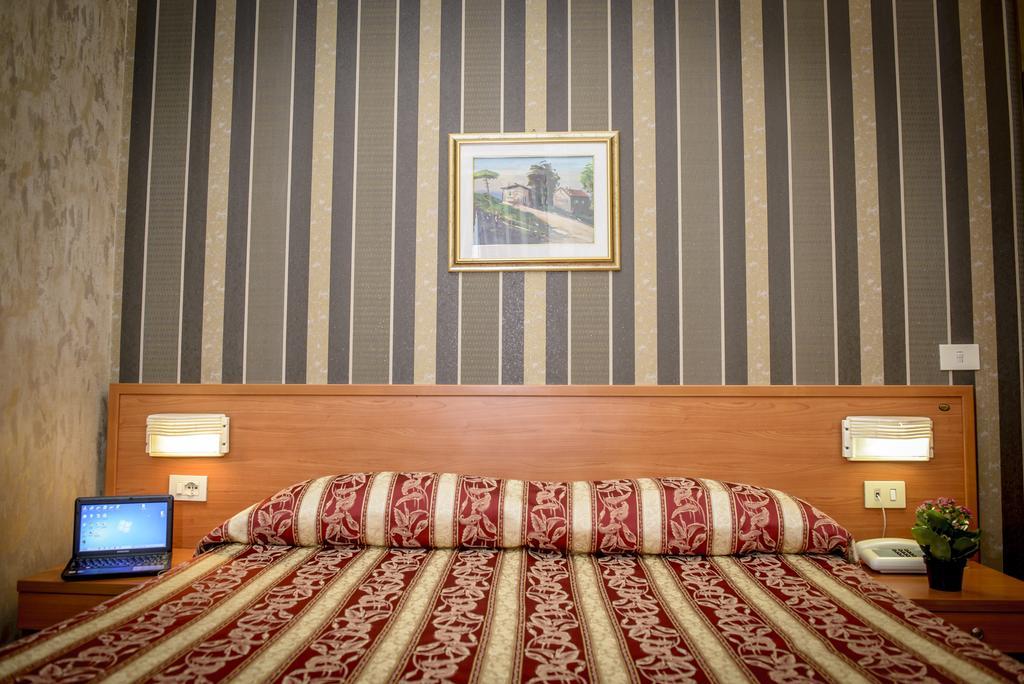 Hotel Emmaus Řím Exteriér fotografie