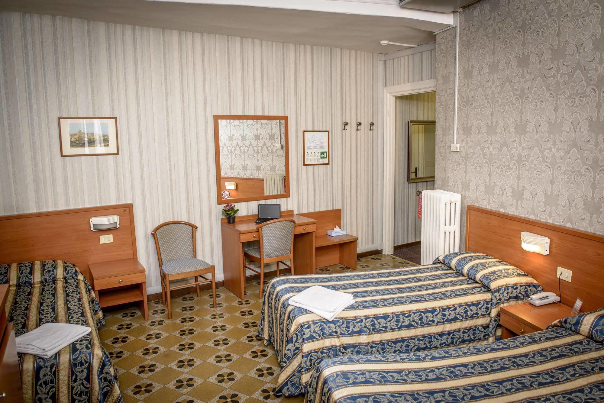 Hotel Emmaus Řím Exteriér fotografie